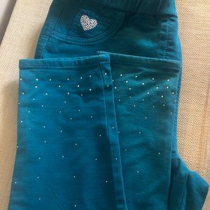 DreamJeannes by Quacker Factory Pull-on Pant Rhinestone Heart/Trim  Med Petite